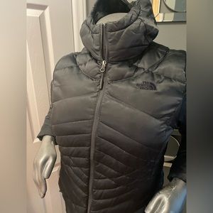 Women’s the north face 550 jacket with hood xxl